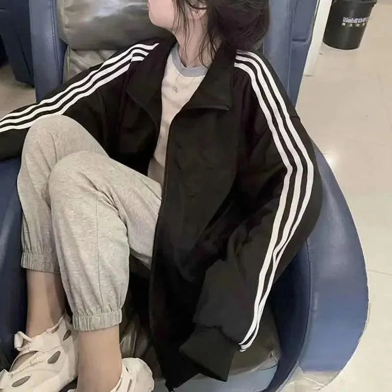 New Autumn Korean Style Loose-Fit Baseball Jacket – Casual & Trendy